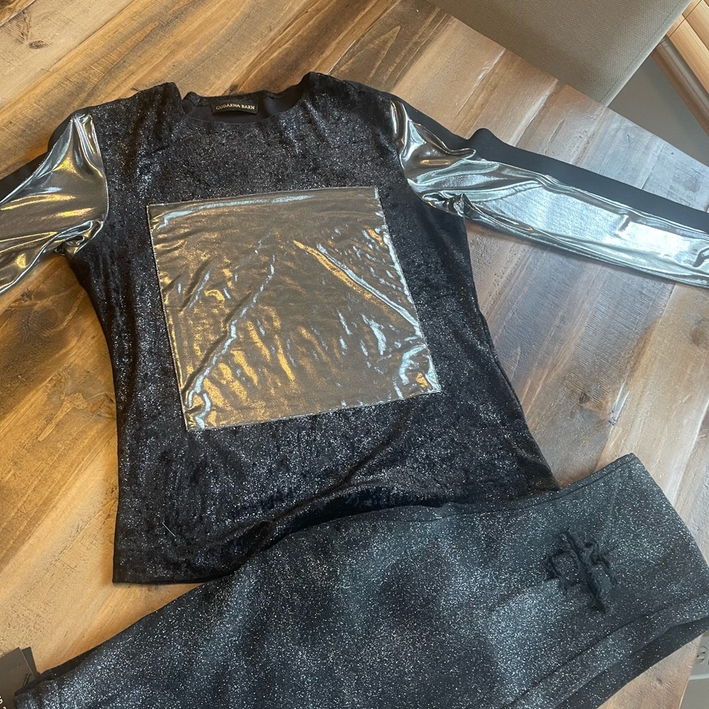 Gudarna Barn Metallic Wraith Fitted Dress Shirt & Fitted Jeans Set Size (LARGE)